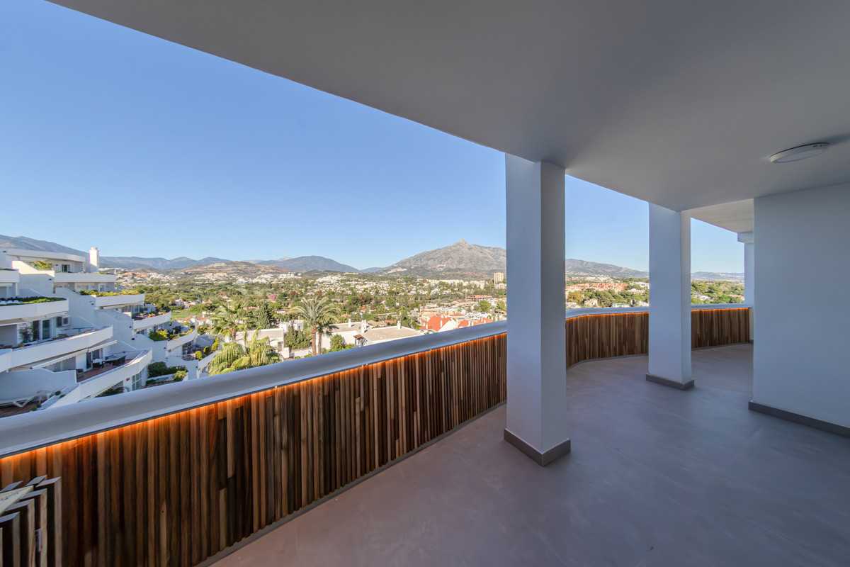 Appartement te koop in Nueva Andalucía | 2 slaapkamers H4954543