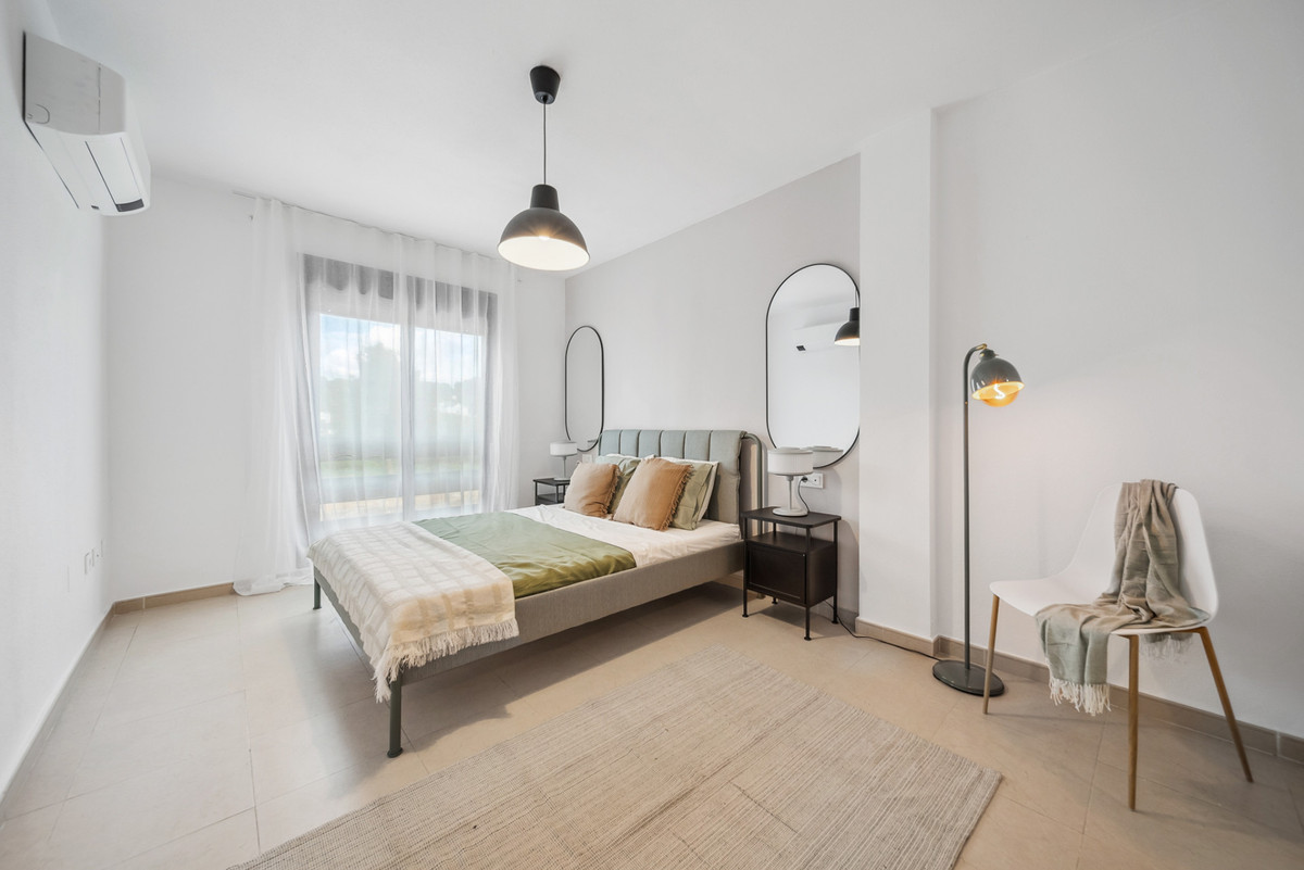 Appartement te koop in Nueva Andalucía | 2 slaapkamers H4956106