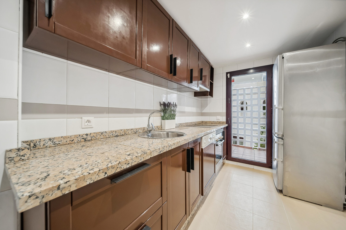 Appartement te koop in Nueva Andalucía | 2 slaapkamers H4956106