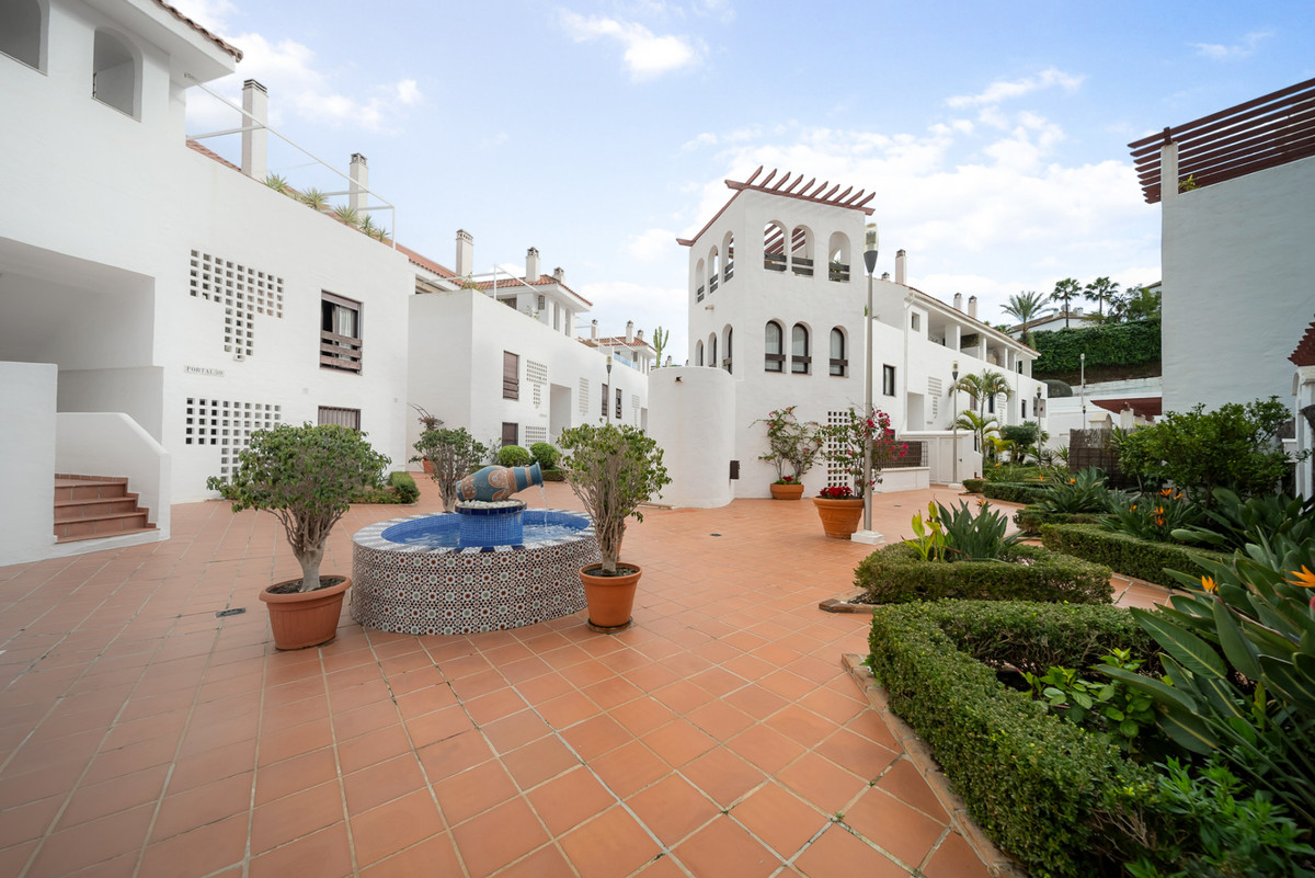Appartement te koop in Nueva Andalucía | 2 slaapkamers H4956106