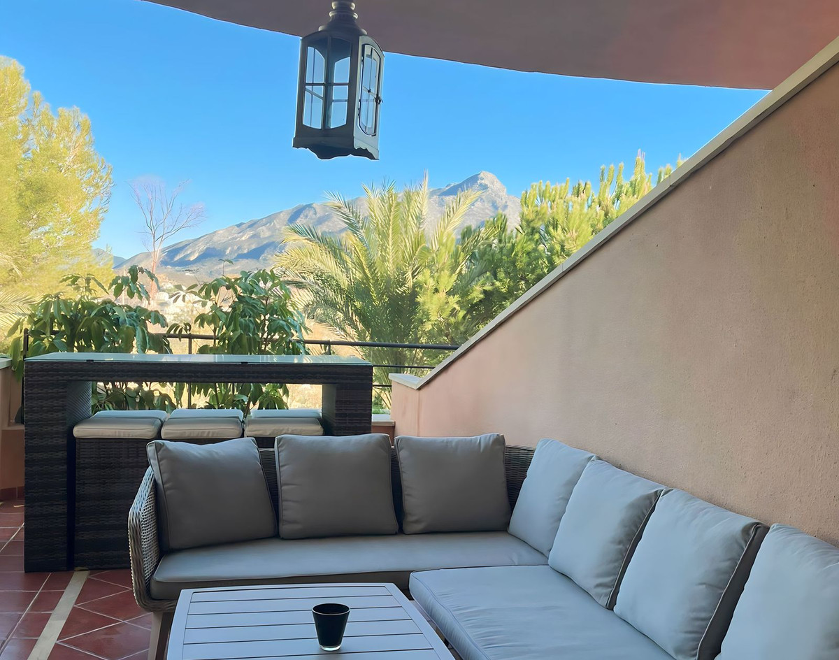 Appartement te koop in Nueva Andalucía | 2 slaapkamers H4994659