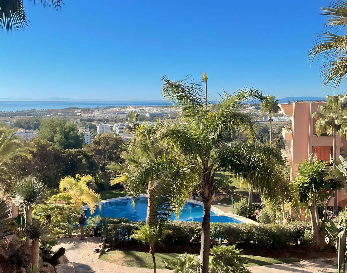 Appartement te koop in Nueva Andalucía | 2 slaapkamers H4994659