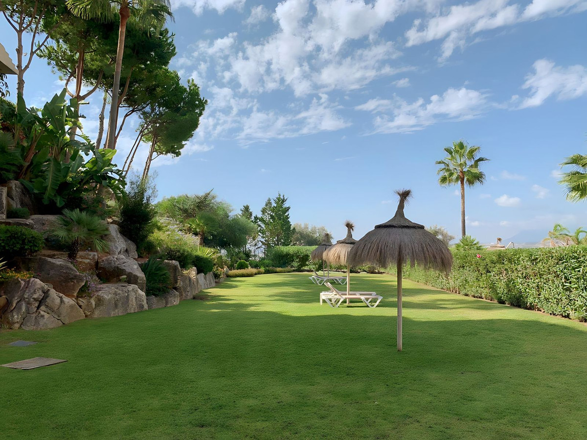 Appartement te koop in Nueva Andalucía | 2 slaapkamers H4994659