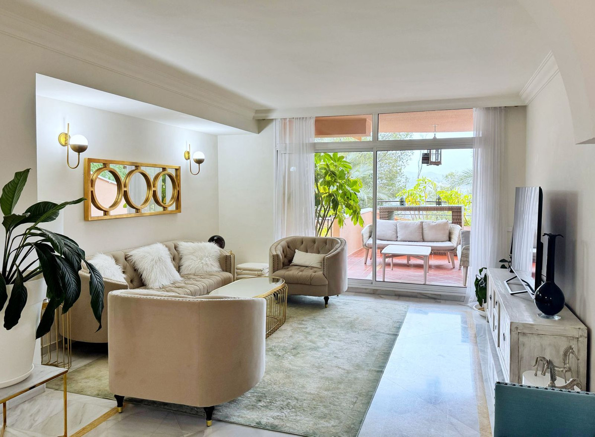 Appartement te koop in Nueva Andalucía | 2 slaapkamers H4994659