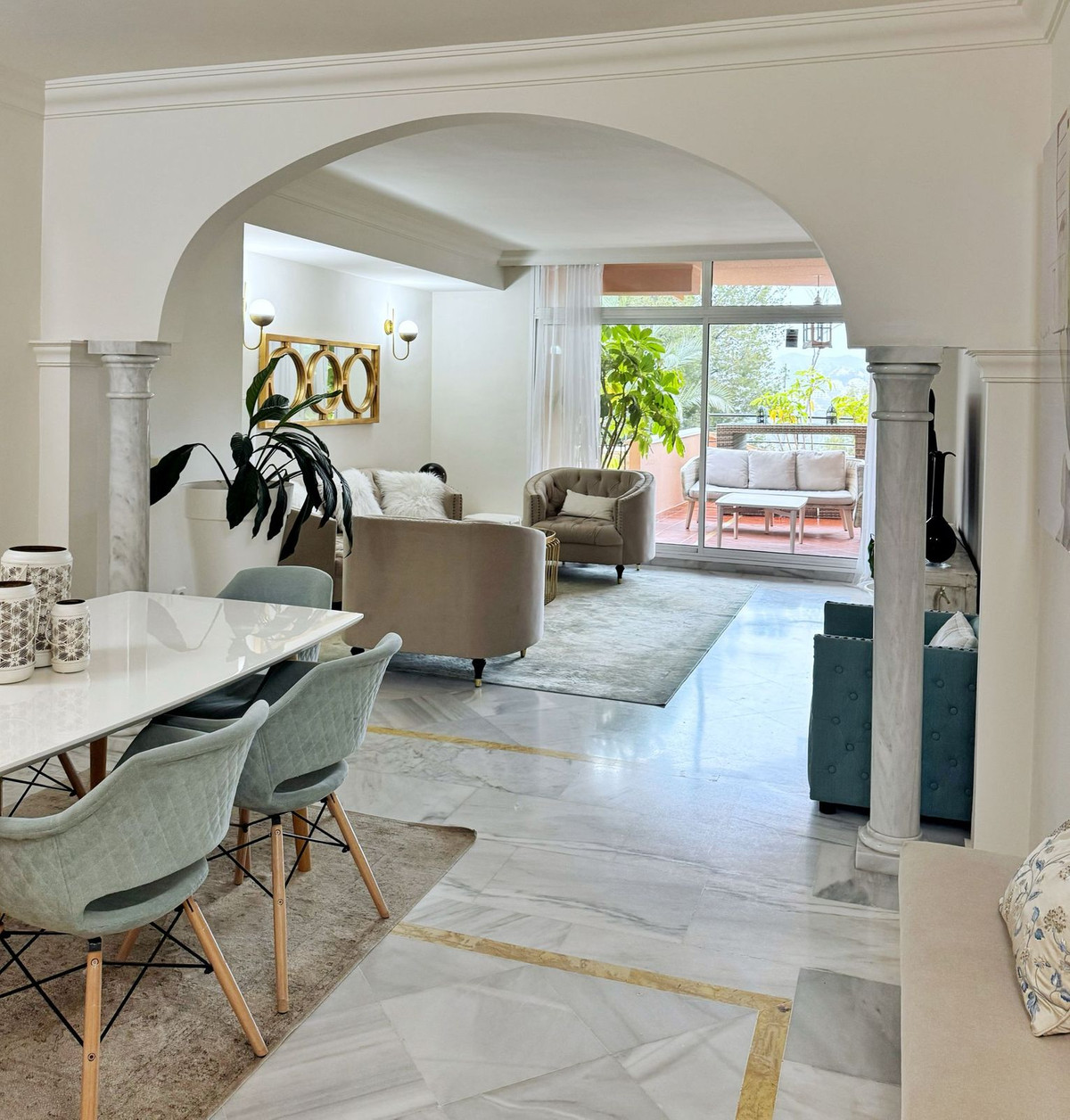 Appartement te koop in Nueva Andalucía | 2 slaapkamers H4994659