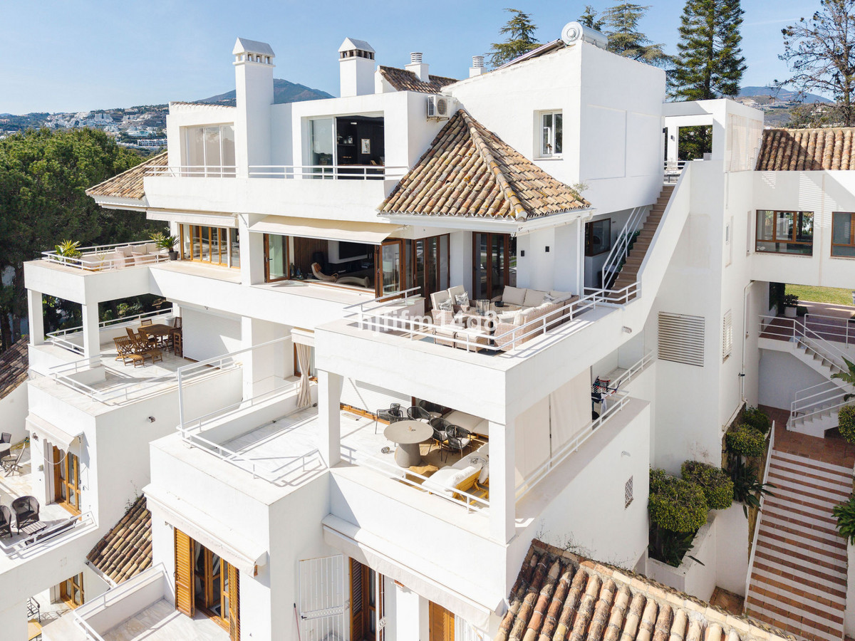 Appartement te koop in Nueva Andalucía | 4 slaapkamers H5005765