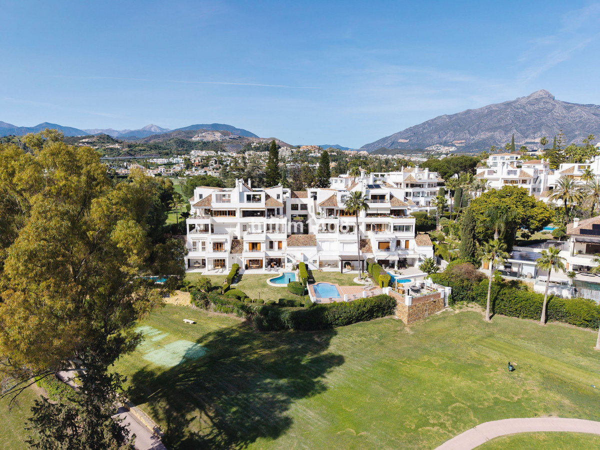 Appartement te koop in Nueva Andalucía | 4 slaapkamers H5005765