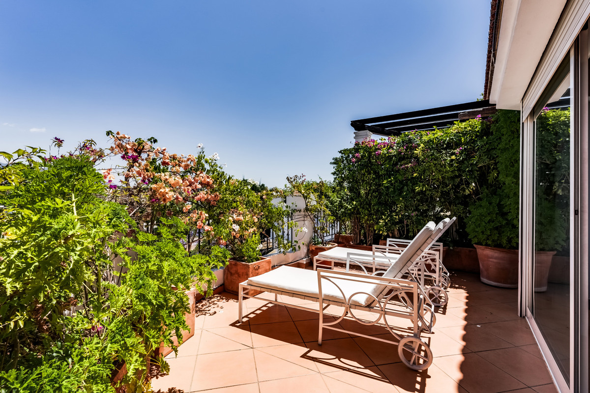 Appartement te koop in Nueva Andalucía | 6 slaapkamers H5015014