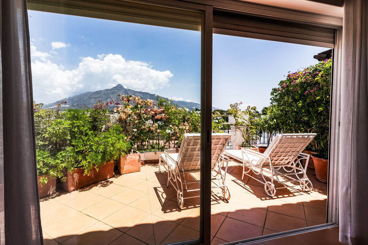 Appartement te koop in Nueva Andalucía | 6 slaapkamers H5015014