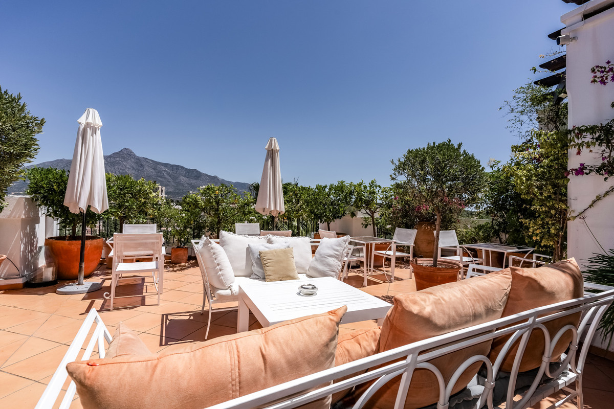 Appartement te koop in Nueva Andalucía | 6 slaapkamers H5015014