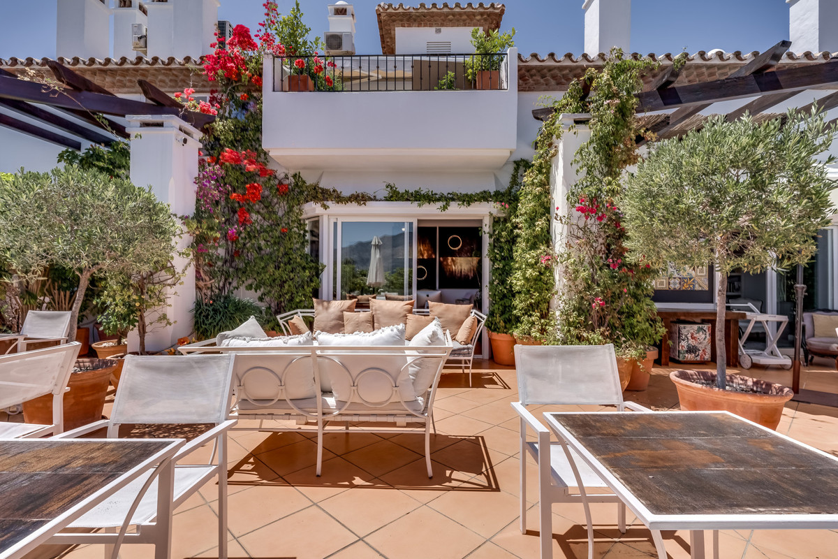Appartement te koop in Nueva Andalucía | 6 slaapkamers H5015014