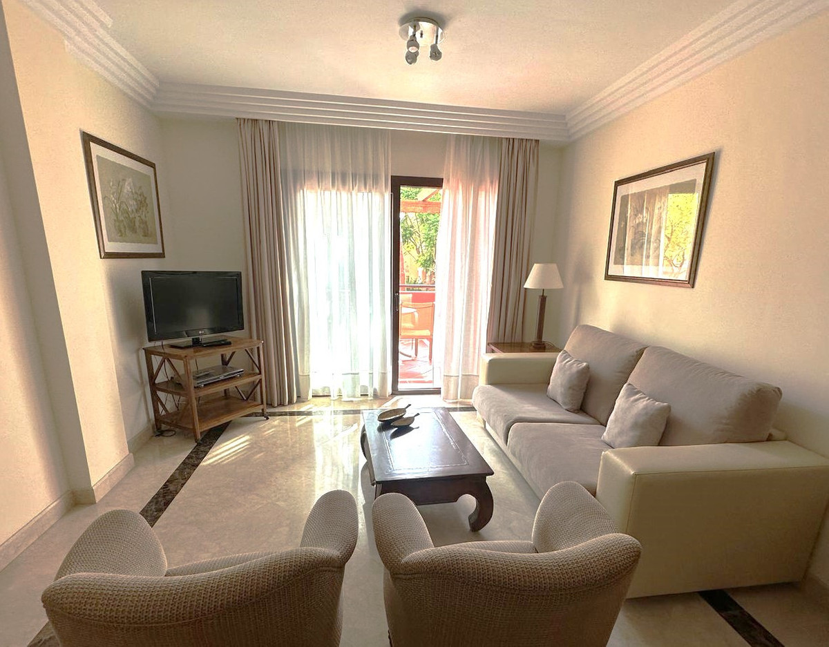 Appartement te koop in Nueva Andalucía | 1 slaapkamers H5015668