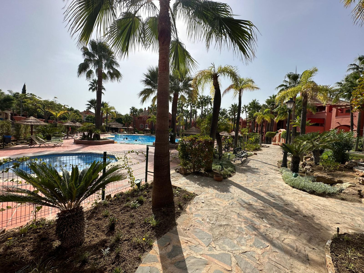 Appartement te koop in Nueva Andalucía | 1 slaapkamers H5015668