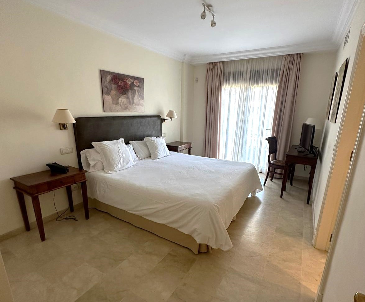 Appartement te koop in Nueva Andalucía | 1 slaapkamers H5015668