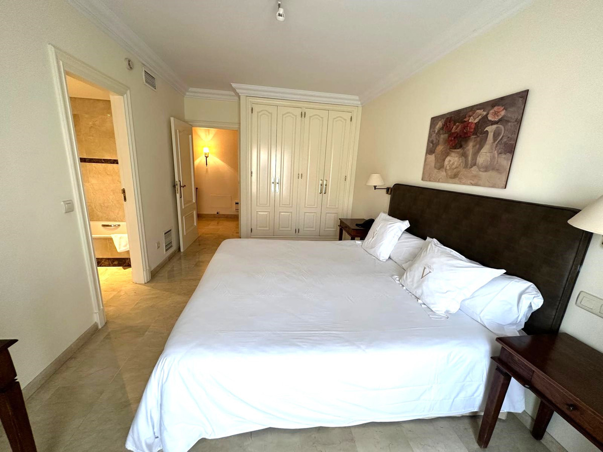Appartement te koop in Nueva Andalucía | 1 slaapkamers H5015668