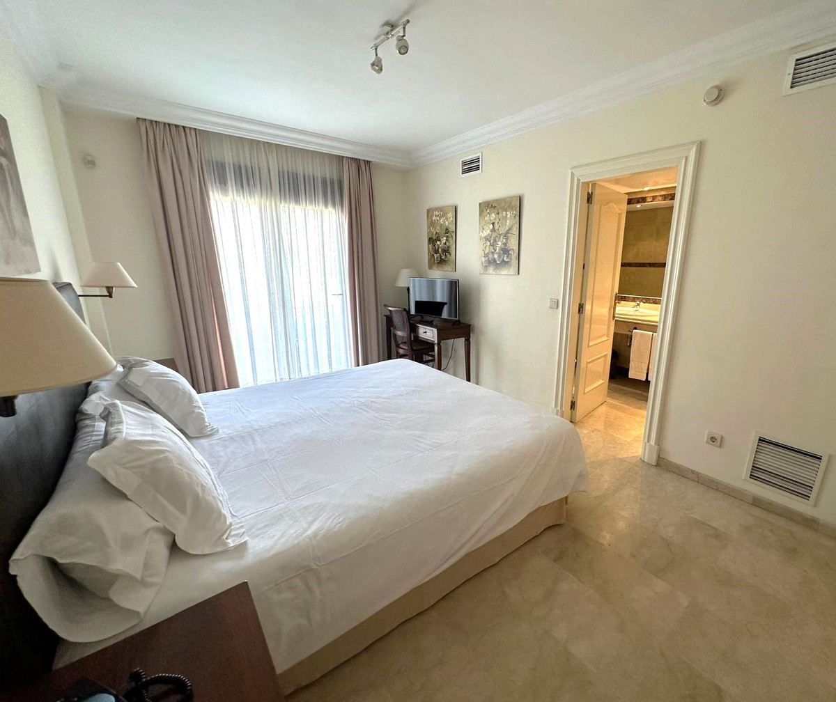 Appartement te koop in Nueva Andalucía | 1 slaapkamers H5015668