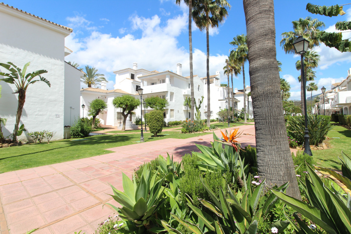 Appartement te koop in Nueva Andalucía | 1 slaapkamers H5018728