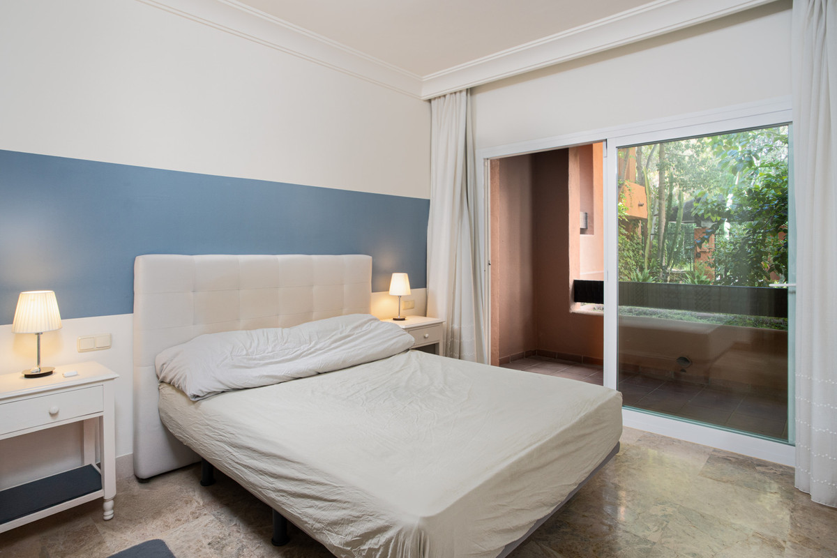 Appartement te koop in Nueva Andalucía | 2 slaapkamers H5042464