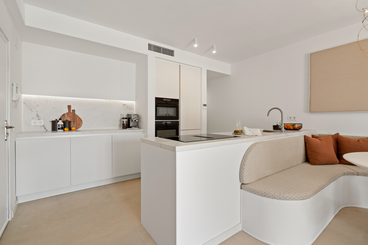 Appartement te koop in Nueva Andalucía | 3 slaapkamers H5051941
