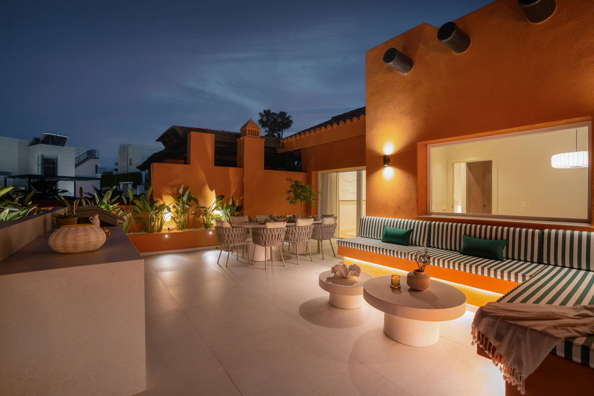 Appartement te koop in Nueva Andalucía | 4 slaapkamers H5056444