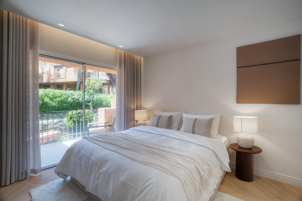 Appartement te koop in Nueva Andalucía | 4 slaapkamers H5056444