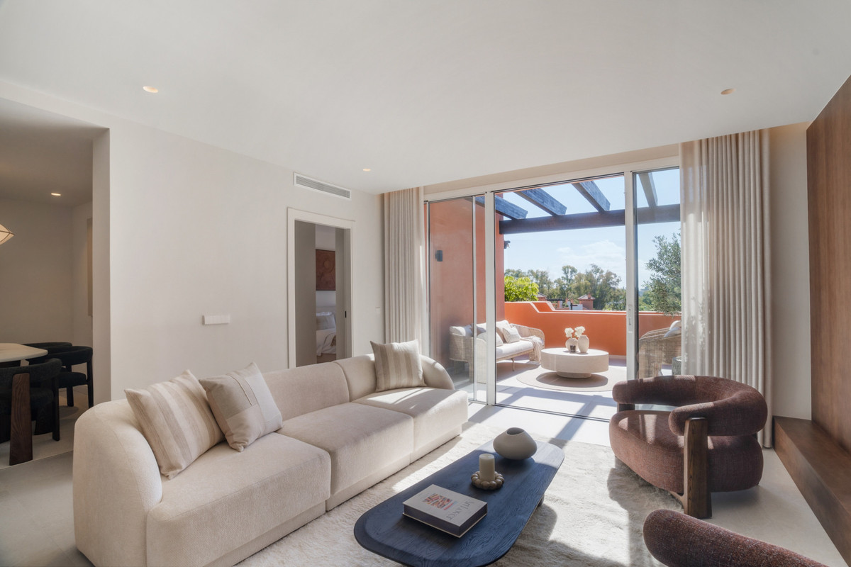 Appartement te koop in Nueva Andalucía | 4 slaapkamers H5056444
