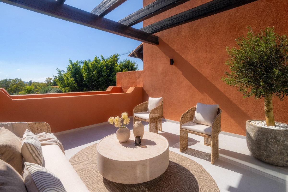 Appartement te koop in Nueva Andalucía | 4 slaapkamers H5056444