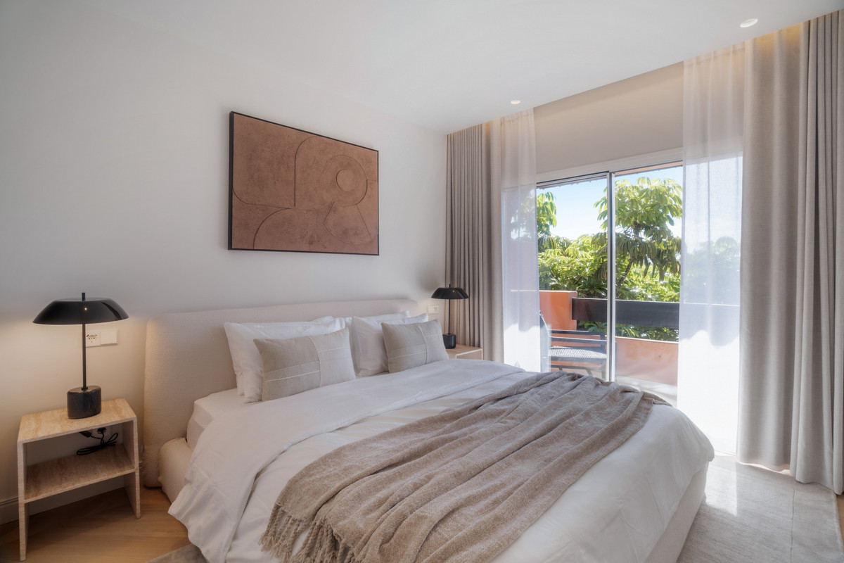 Appartement te koop in Nueva Andalucía | 4 slaapkamers H5056444