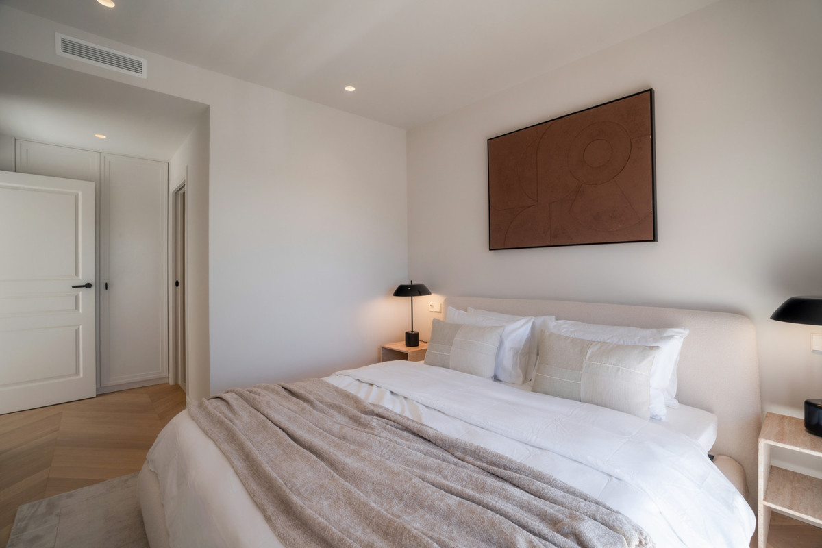 Appartement te koop in Nueva Andalucía | 4 slaapkamers H5056444