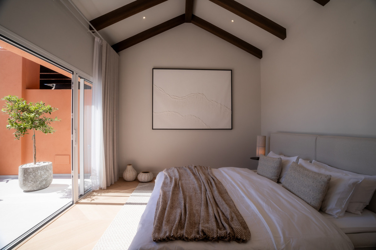 Appartement te koop in Nueva Andalucía | 4 slaapkamers H5056444
