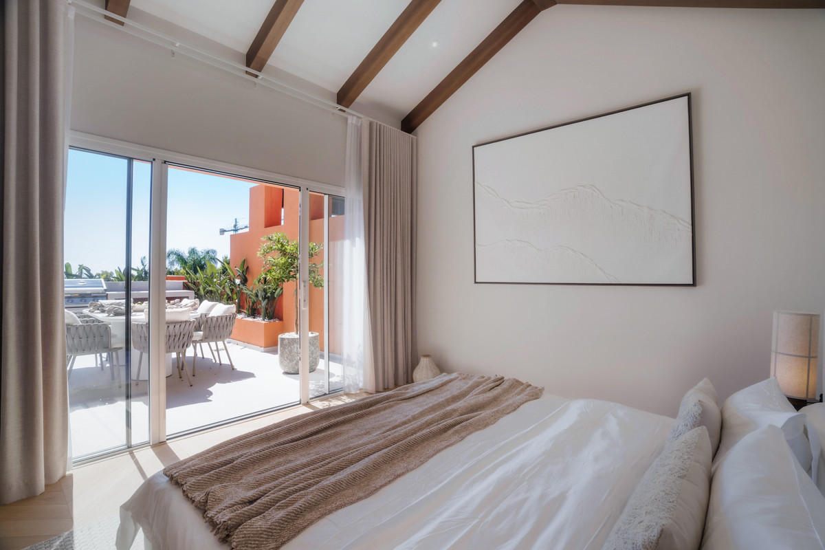 Appartement te koop in Nueva Andalucía | 4 slaapkamers H5056444