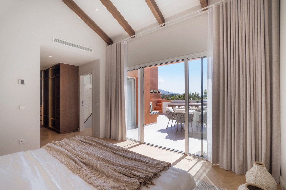 Appartement te koop in Nueva Andalucía | 4 slaapkamers H5056444
