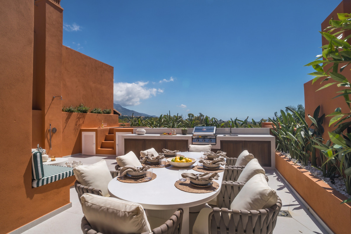 Appartement te koop in Nueva Andalucía | 4 slaapkamers H5056444