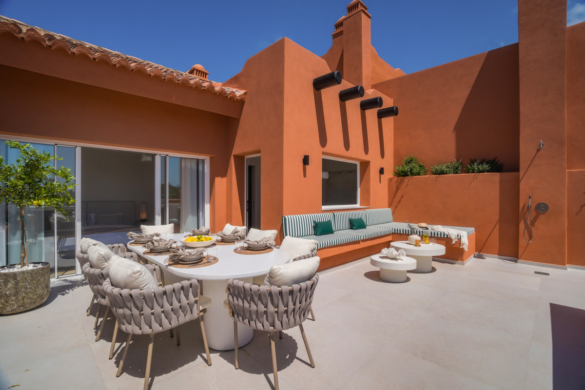 Appartement te koop in Nueva Andalucía | 4 slaapkamers H5056444
