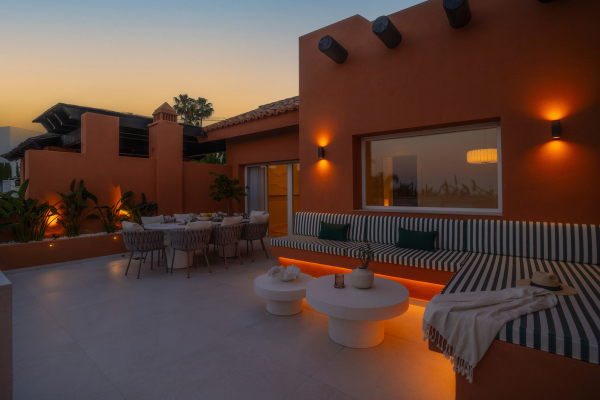Appartement te koop in Nueva Andalucía | 4 slaapkamers H5056444