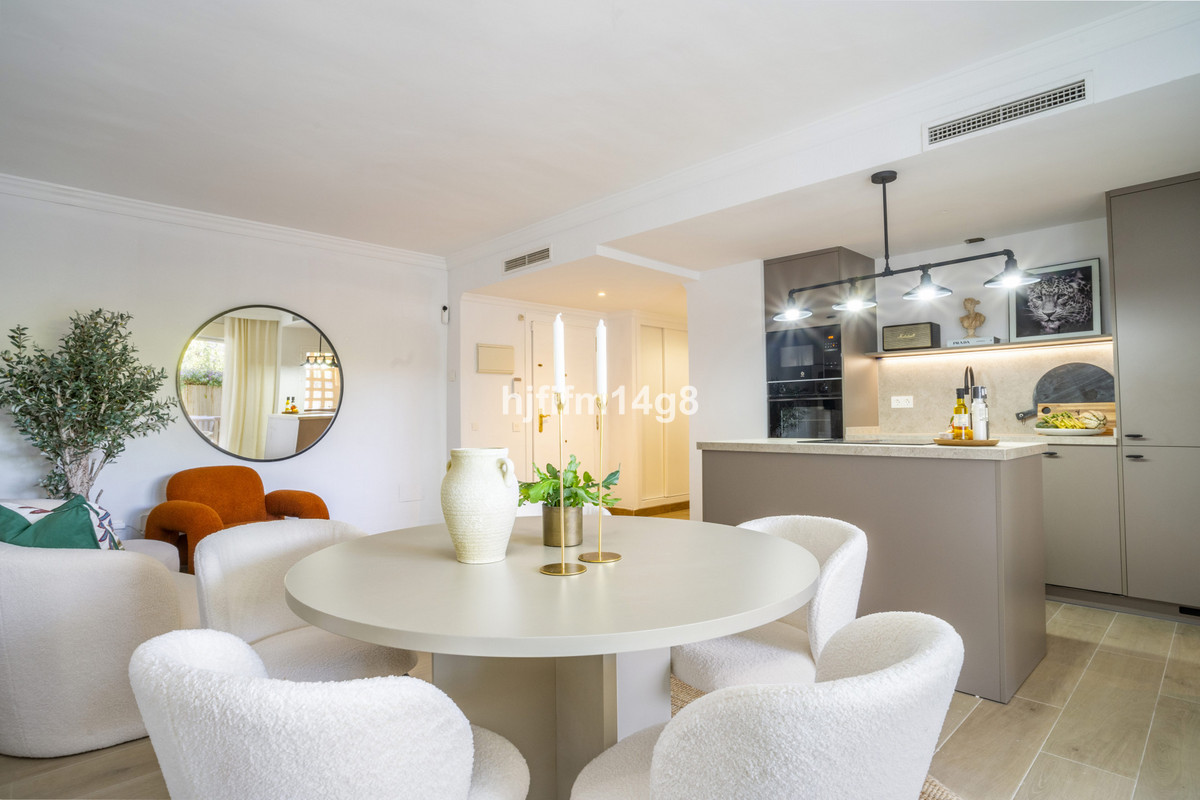 Appartement te koop in Nueva Andalucía | 2 slaapkamers H5057896