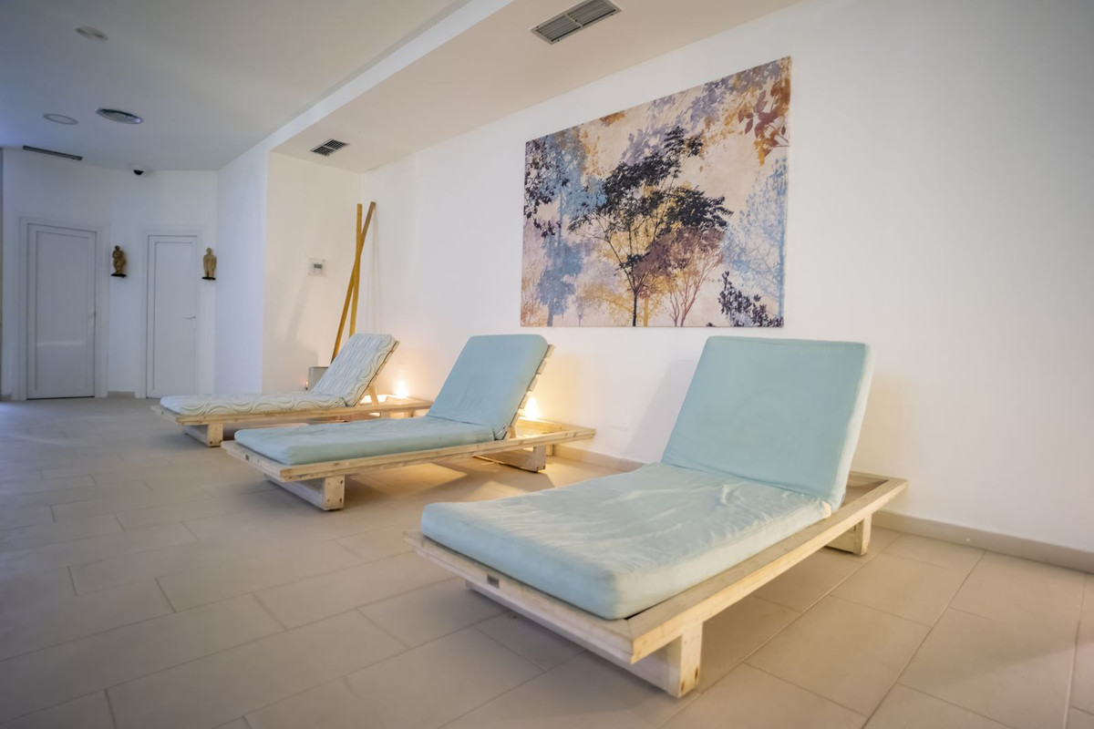 Appartement te koop in Nueva Andalucía | 2 slaapkamers H5061667