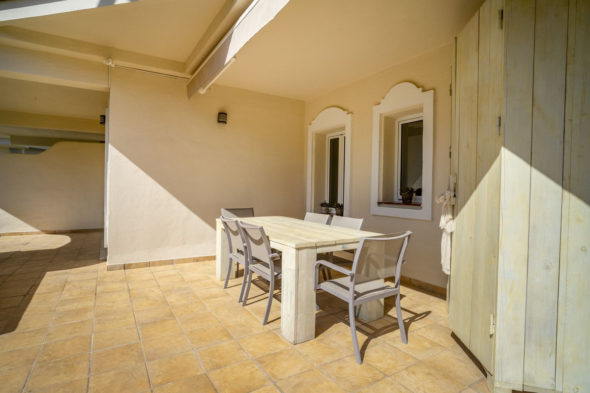 Appartement te koop in Nueva Andalucía | 2 slaapkamers H5061667