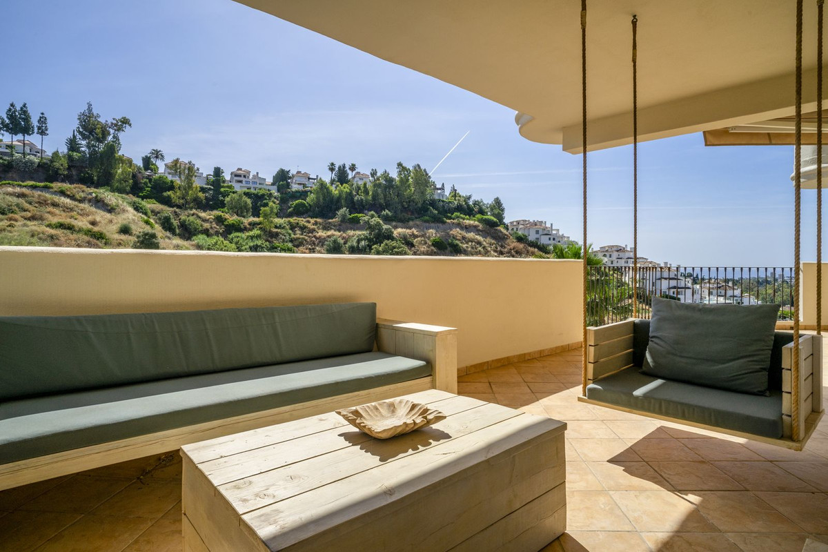 Appartement te koop in Nueva Andalucía | 2 slaapkamers H5061667