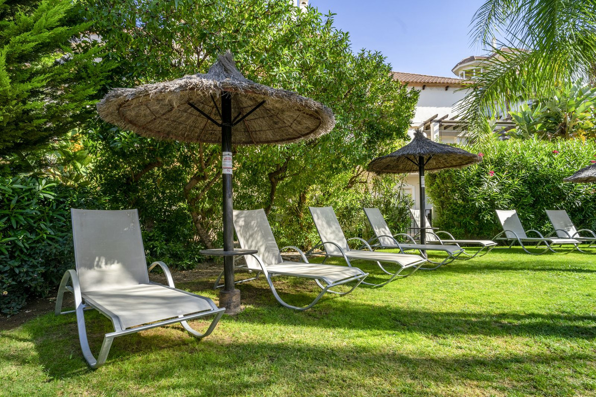 Appartement te koop in Nueva Andalucía | 2 slaapkamers H5061667