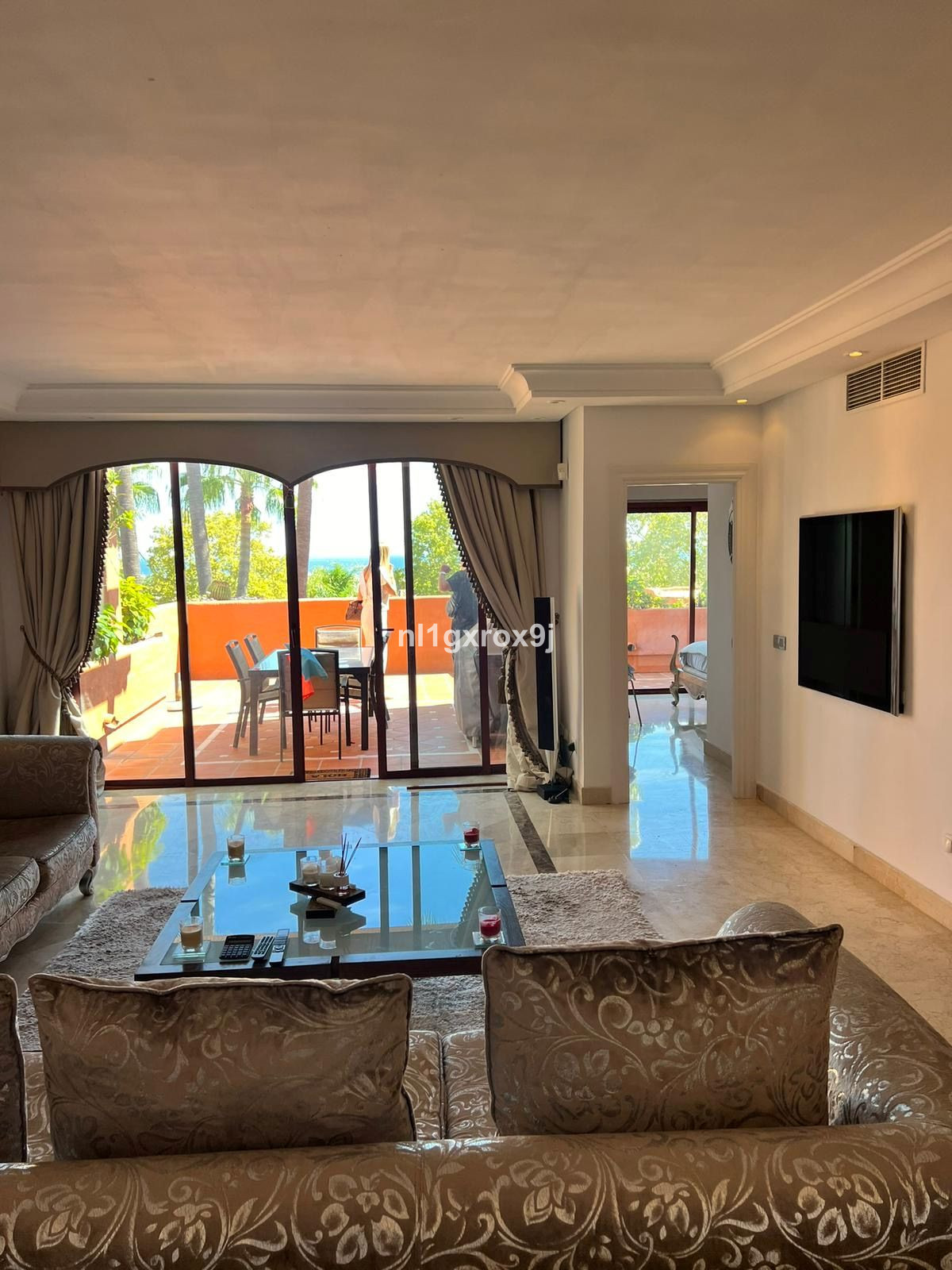 Appartement te koop in Nueva Andalucía | 3 slaapkamers H5061892