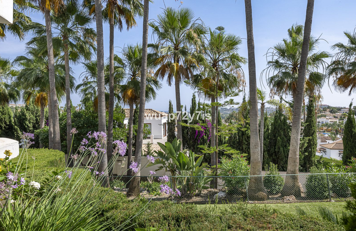 Apartment te koop in Nueva Andalucía | 3 slaapkamers H5064091