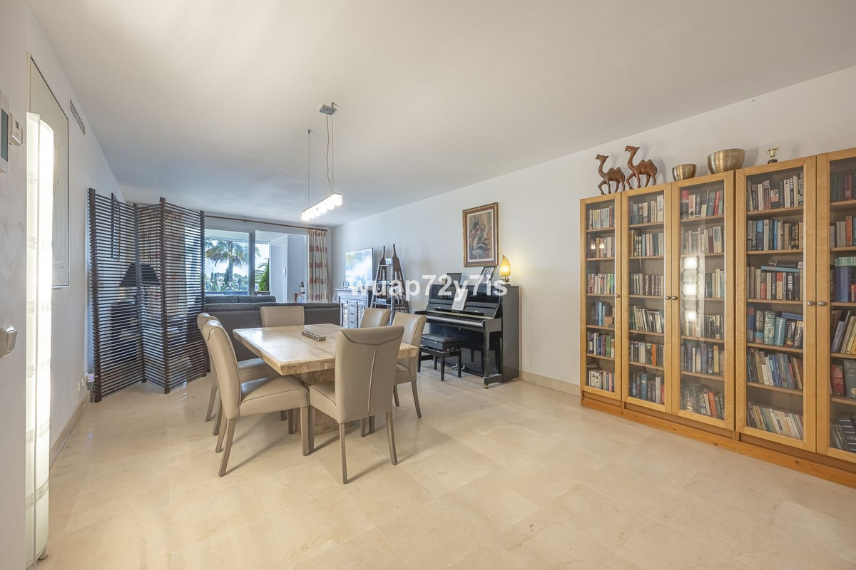 Apartment te koop in Nueva Andalucía | 3 slaapkamers H5064091