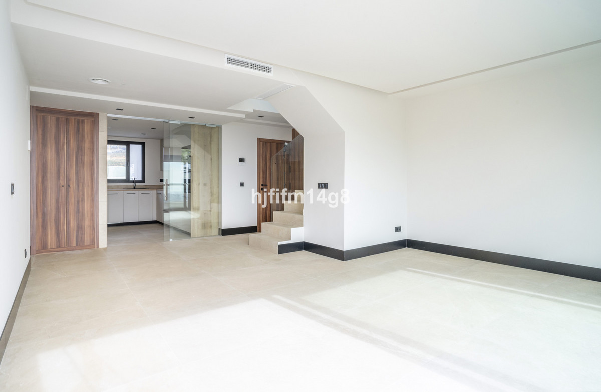 Appartement te koop in Nueva Andalucía | 3 slaapkamers H5073457