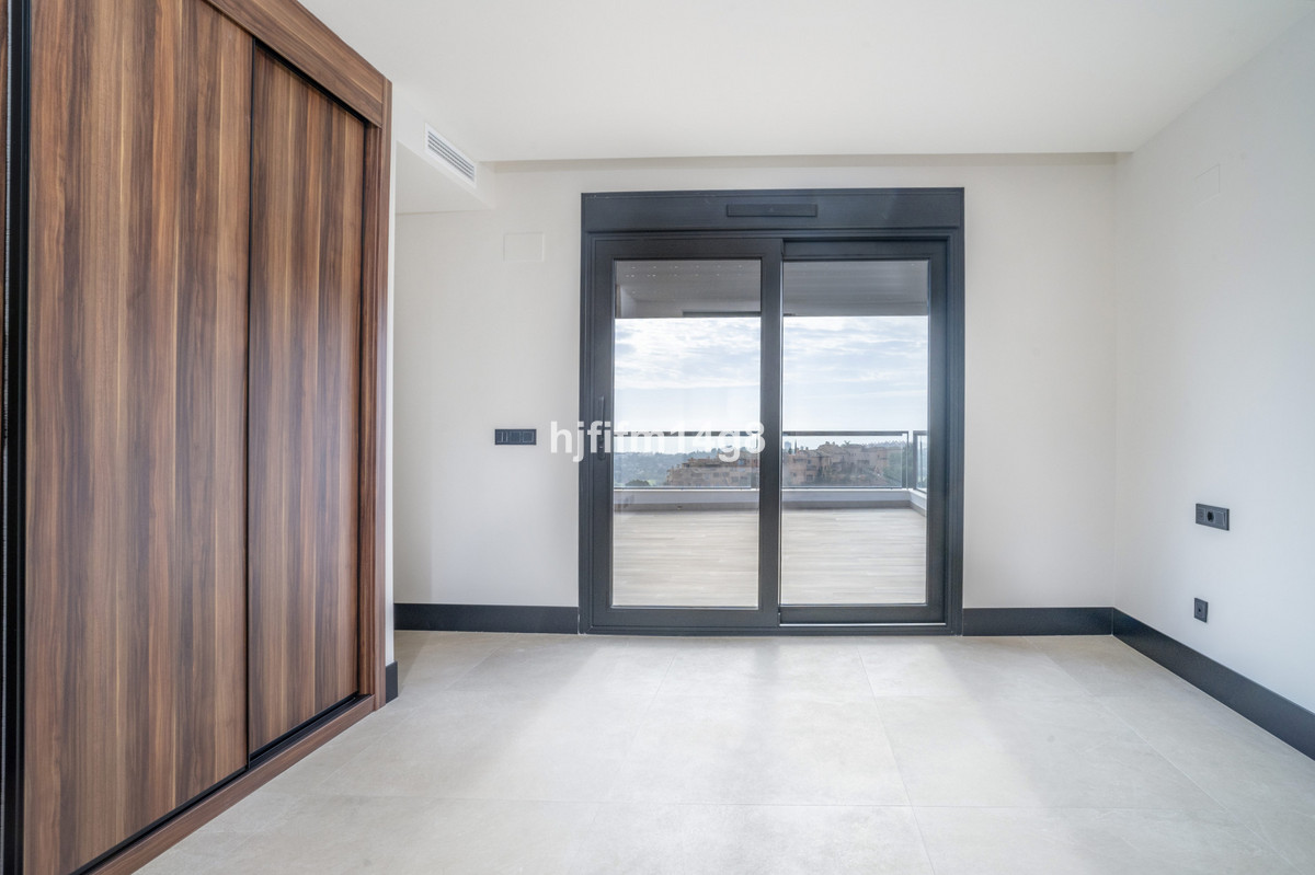 Appartement te koop in Nueva Andalucía | 3 slaapkamers H5073457