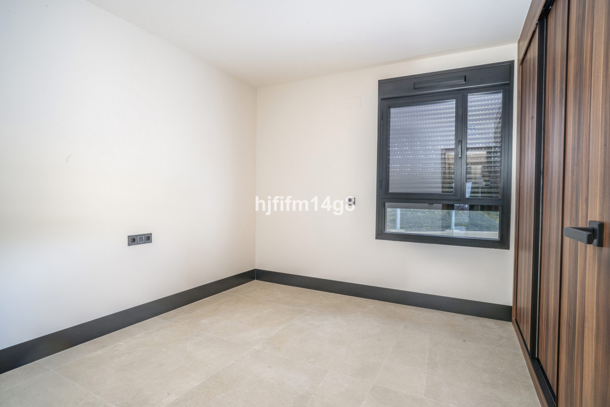 Appartement te koop in Nueva Andalucía | 3 slaapkamers H5073457