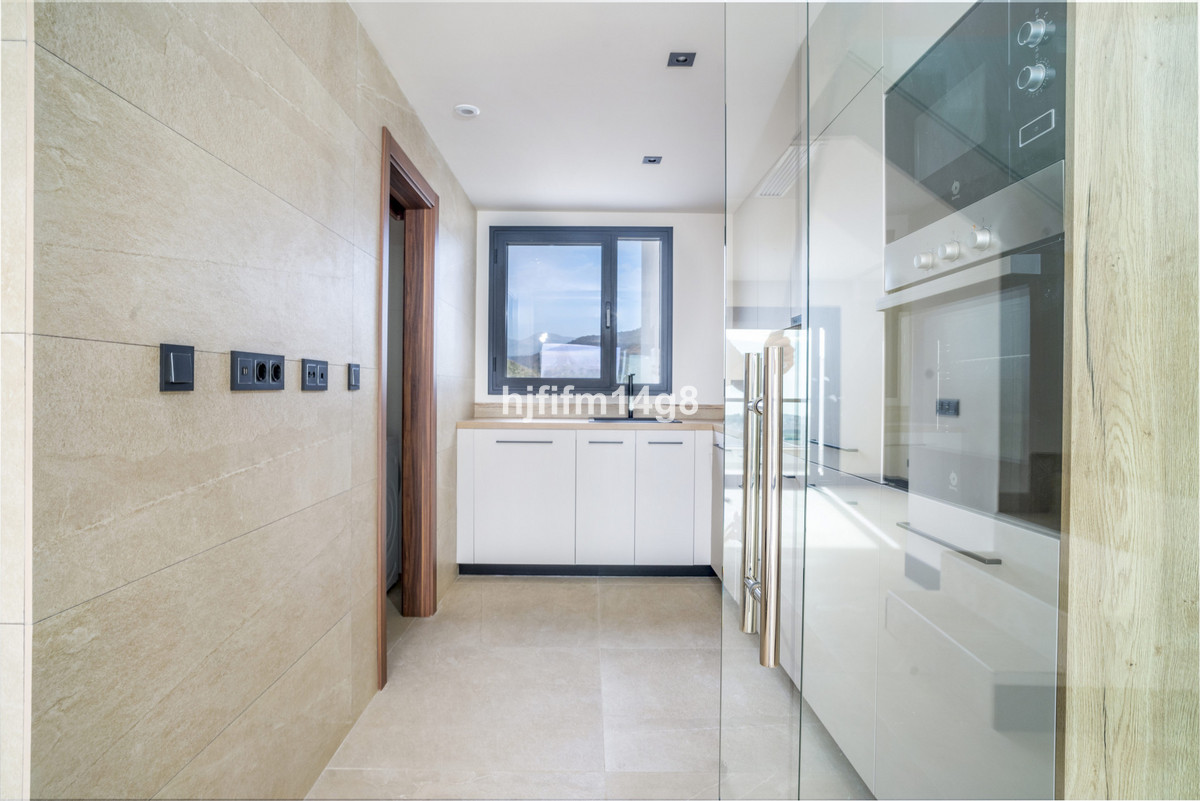 Appartement te koop in Nueva Andalucía | 3 slaapkamers H5073457
