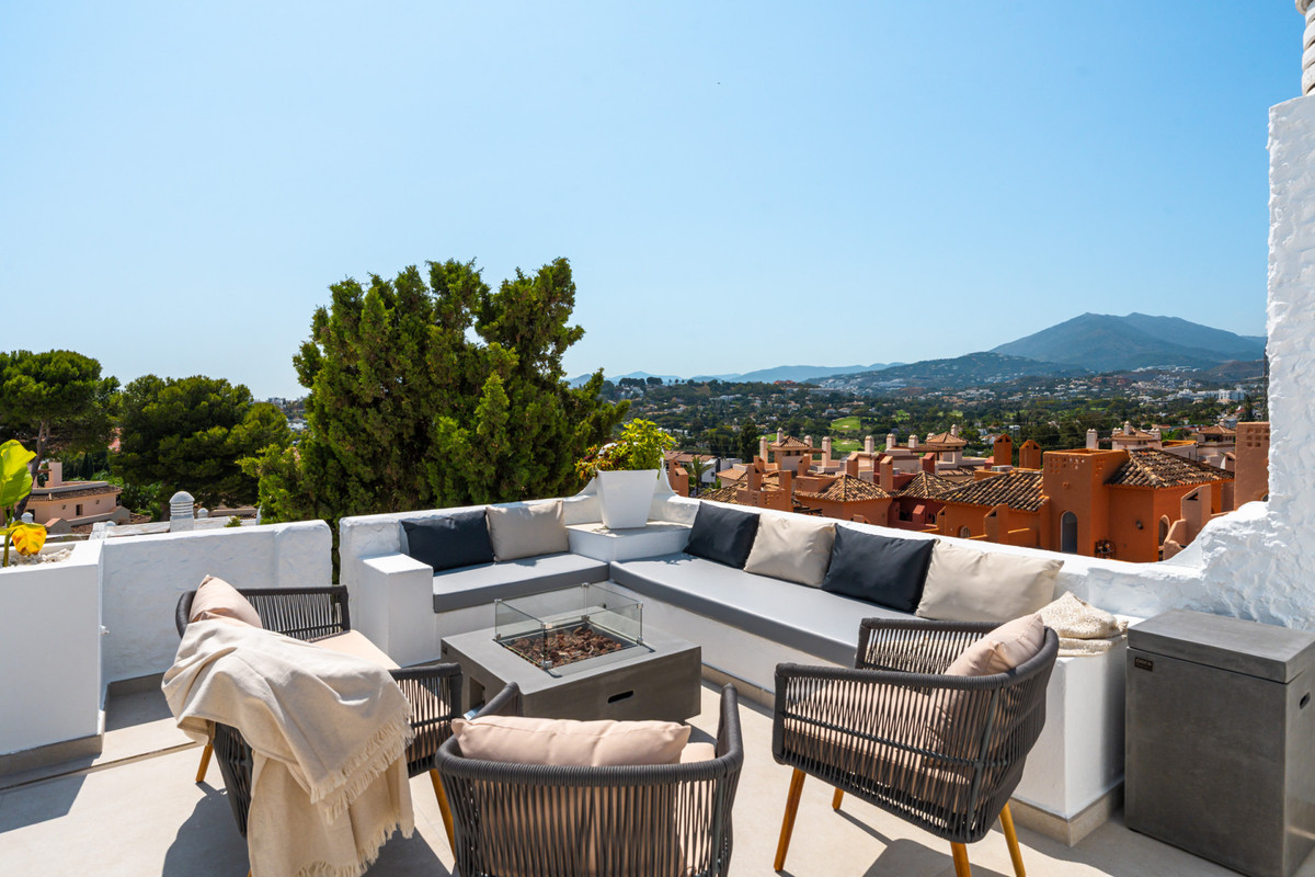 Apartment te koop in Nueva Andalucía | 3 slaapkamers H5074279
