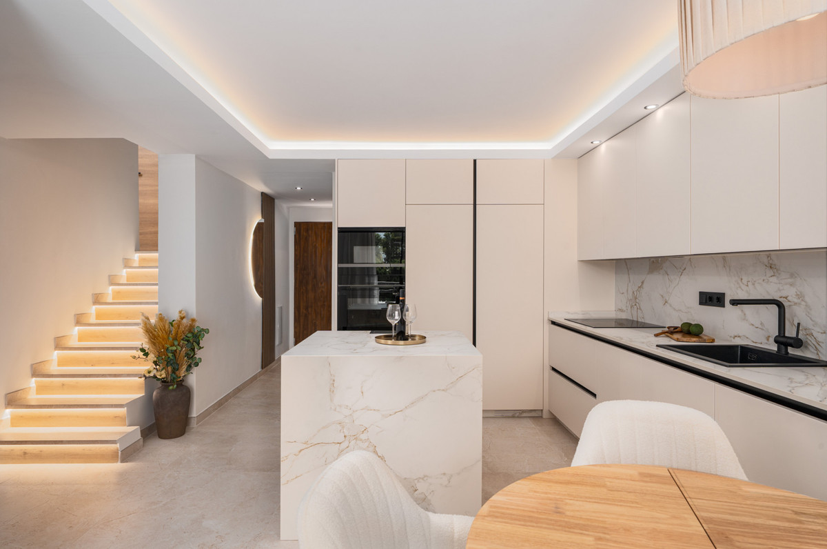 Apartment te koop in Nueva Andalucía | 3 slaapkamers H5074279