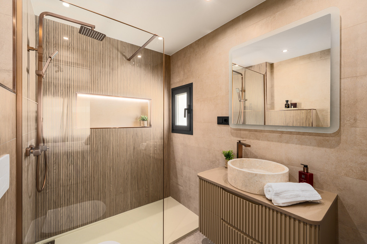 Apartment te koop in Nueva Andalucía | 3 slaapkamers H5074279